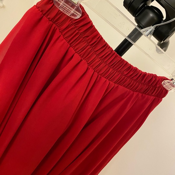 Red maxi skirt - Picture 4 of 4